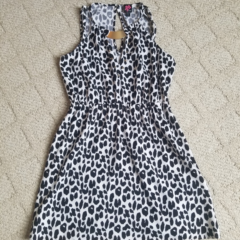 2B bebe black leopard print dress